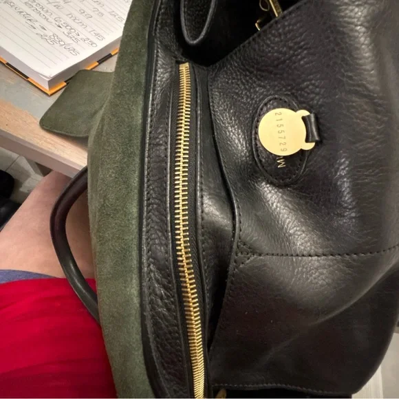 Authentic Mulberry Bayswater Black Leather Bag with Gold Details w/ COA - Picture 3 of 7